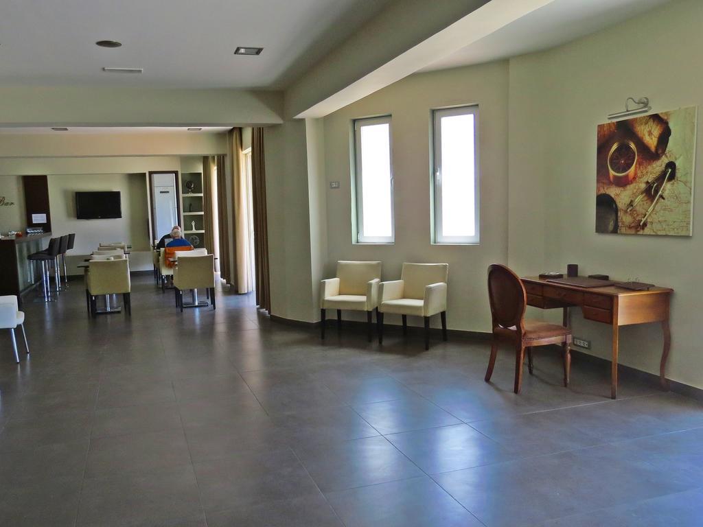 Maritime Hotel Apartments Petaloudes Dış mekan fotoğraf