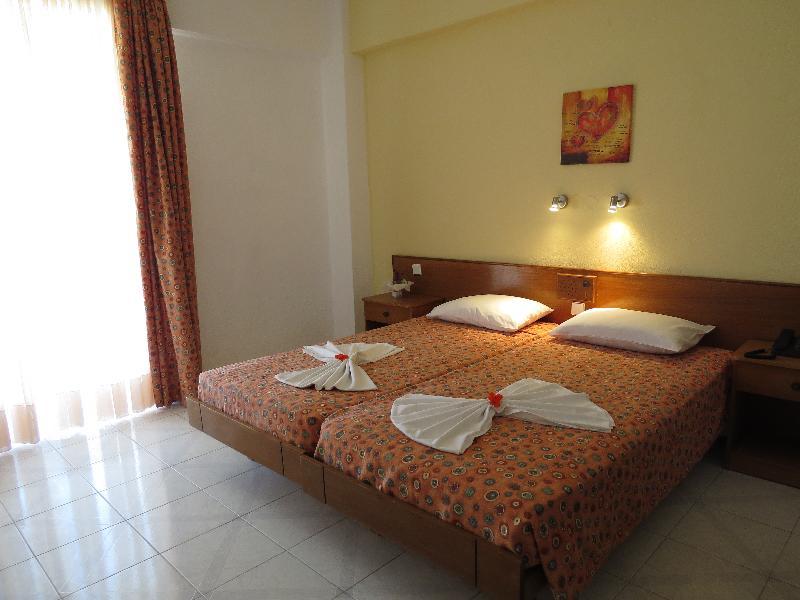Maritime Hotel Apartments Petaloudes Dış mekan fotoğraf