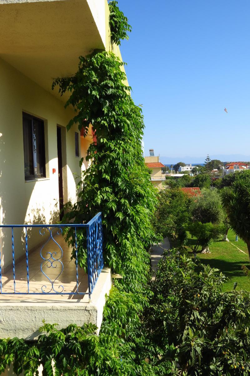 Maritime Hotel Apartments Petaloudes Dış mekan fotoğraf
