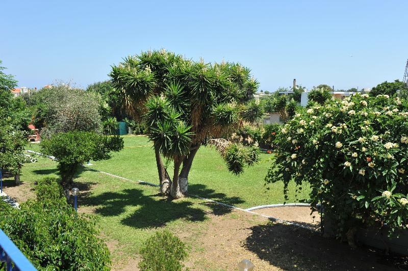 Maritime Hotel Apartments Petaloudes Dış mekan fotoğraf